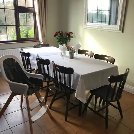 بيت للعطل Hillside Haven