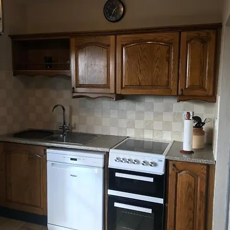 Hillside Haven Tahilla