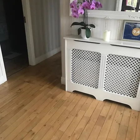 Hillside Haven * Tahilla