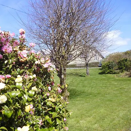 بيت للعطل Hillside Haven