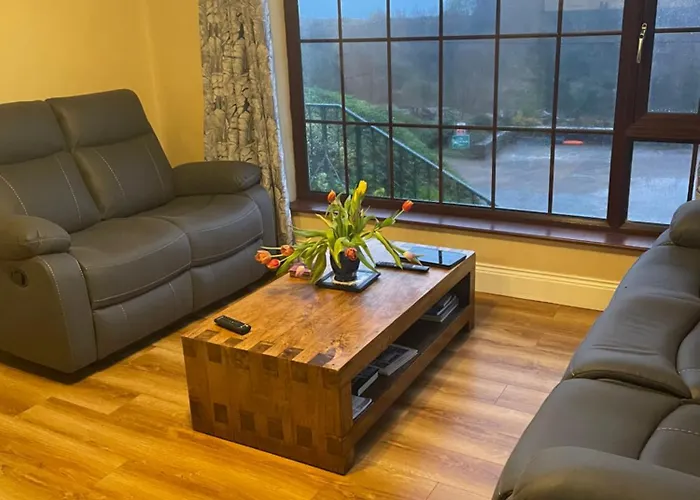 Hillside Haven Tahilla